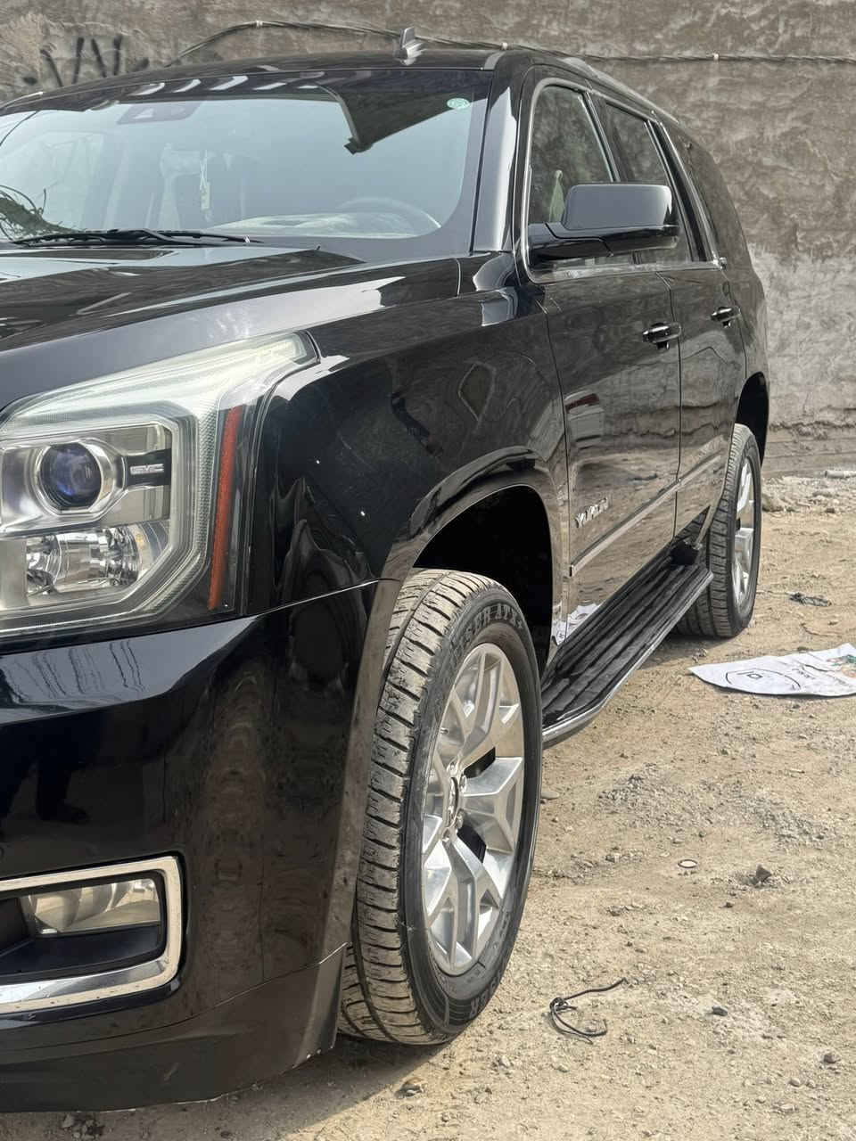 السلام عليكم 
للبيع او مراوس حسب القناعة
🔴السيارة خليجي كفالة عامة من الدعاميةللدعامية و كفالة كير و مكينة 
السيارة فول مواصفات 1/1 
فول كشنات تدفئة و تبريد كشن خزن ميموري و كشن هزاز تحكمات كهرباء 
السيارة فتحة و بصمة تشغيل عن بعد 
و المري كهرباء بيها منبه 
لايت زنون قطعتين عالي ناصي 
السيارة عليها تخم تاير جديد صارله شهرين
🔴🔴السيارة حساسات دعامية امامية و خلفية 
رادار و مثبت سرعة و تحديد مسار السيارة  فول مواصفات سمعات نظام BOSE شاشاة للمقاعد الخلفية السيارة تحكم كشنات كلهن كهرباء السيارة مال جناية نظيفة باب الجنطة كهرباء و تحكم عن بعد 
السيارة تدفئة تبريد كلشي شغال 
🔴عداد176 الف كيلو متر 
1️⃣موديل 2015 
السعر 4 دفاتر  اي (400 ورقة) 
وبيها مجال بسيط حك الجية السيارة رقم سليمانية تحويل ثاني يوم 
السيارة السونار موجود 
الرقم للتواصل ***********متواجد 24 ساعة
