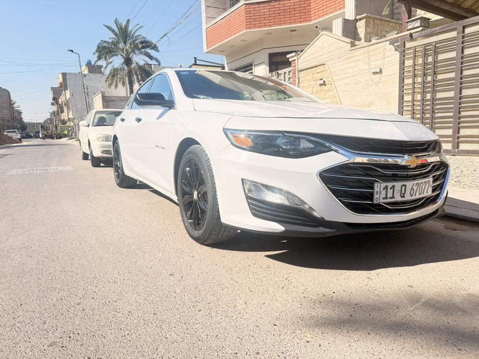 السلام عليكم
ماليبو 2023 بدون صبغ فئة LT رقم بغداد للبيع السيارة جديدة جداً بدون اي نواقص حادث بالصور دعامية فقط بدون صبغ مكينة 1500 تيربو تخم تاير جديد قبل يومين السيارة جاهزة اي كلوب بالدشبول ممشتغل بيها ماشية 57 الف مايل مواصفات بصمة وفتحة وتبريد قطعتين وشاشة كبيرة ورادار وتحديد مسار ونقاط عمياء السعر 145 مكاني اعظمية اي استفسار ***********
