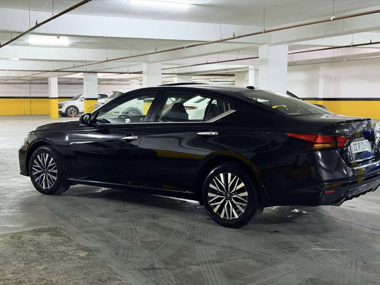 ئەلتیما AWD
2023 SV plus

رەقەم شانصی 1N4BL4DW5PN407031

١٦ هەزار مایل رۆشتوە 
شاشە گەورە و سلاید و کوشن هیتەر و رادار ٣٦٠ دەرەجە و کوشن کارەبا و ئۆتۆ هۆلد و برێک بەسمە یانی فول فول مواصفات بەس کوشن جلد نیە 
سبوخ و لێدراوی شوخت و هیچی نیە 
سەیارەکە یەک دینار مەسرەفی تێدا نیە 

رەقەم هەولێر

سعر 177 مەجالێکی کەم 

0750208 2868

0770140 5744
