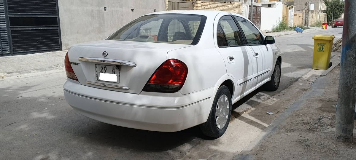 السلام عليكم نيسان سني ياباني 2007 للبيع كير عادي بااسمي  بيهه كم قطعه صبغ ابيعلك حزام سياره خير من الله وجاهزهه للاخير تبريد كير مكينه حدادايه مكفوله غرفه جديده السياره مثل ماموضح عندك بالمنشور  واحلا من الصوره السعر 95 وبيهه مجال مكاني الكوت للبيع او المراوس
للاستفسار 
‏‪***********‬‏ دهل اوران, واسط
