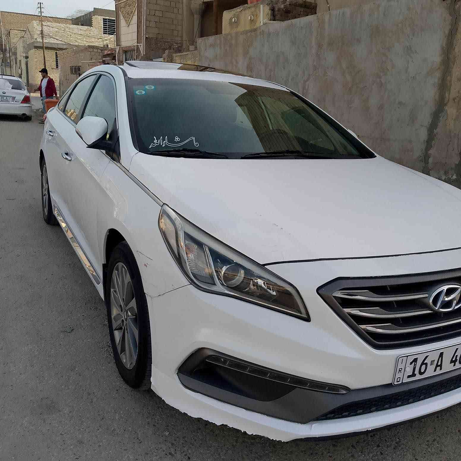 سوناتا 2017 امريكي
 حادثها الجاملغ الامامي الايمن والباب الوره السائق وبيها رشات ملاون بدون ظربة
مكينة 2400 gdi
ستوني فتحت الكوّر وشديت دبل گازگت الاصلي. يعني بأذن الله ماكو ادونز
تبريد ثلج 
حدادية امامية جديدة
تخم دسكات جدد 
بصمة
3انظمة قيادة
دبل گزوز
كشنات جلد. تدفئة بالكشنات 
فتحة 
شاشة بلادية. كامرة
صندوق ذكي
اشاير بالمري
السيارة ماشية 86الف ميل
رقمها قادسية مشروع وطني ***********..(السعر 115

بأسمي سنوية ل2029 النجف, العراق
