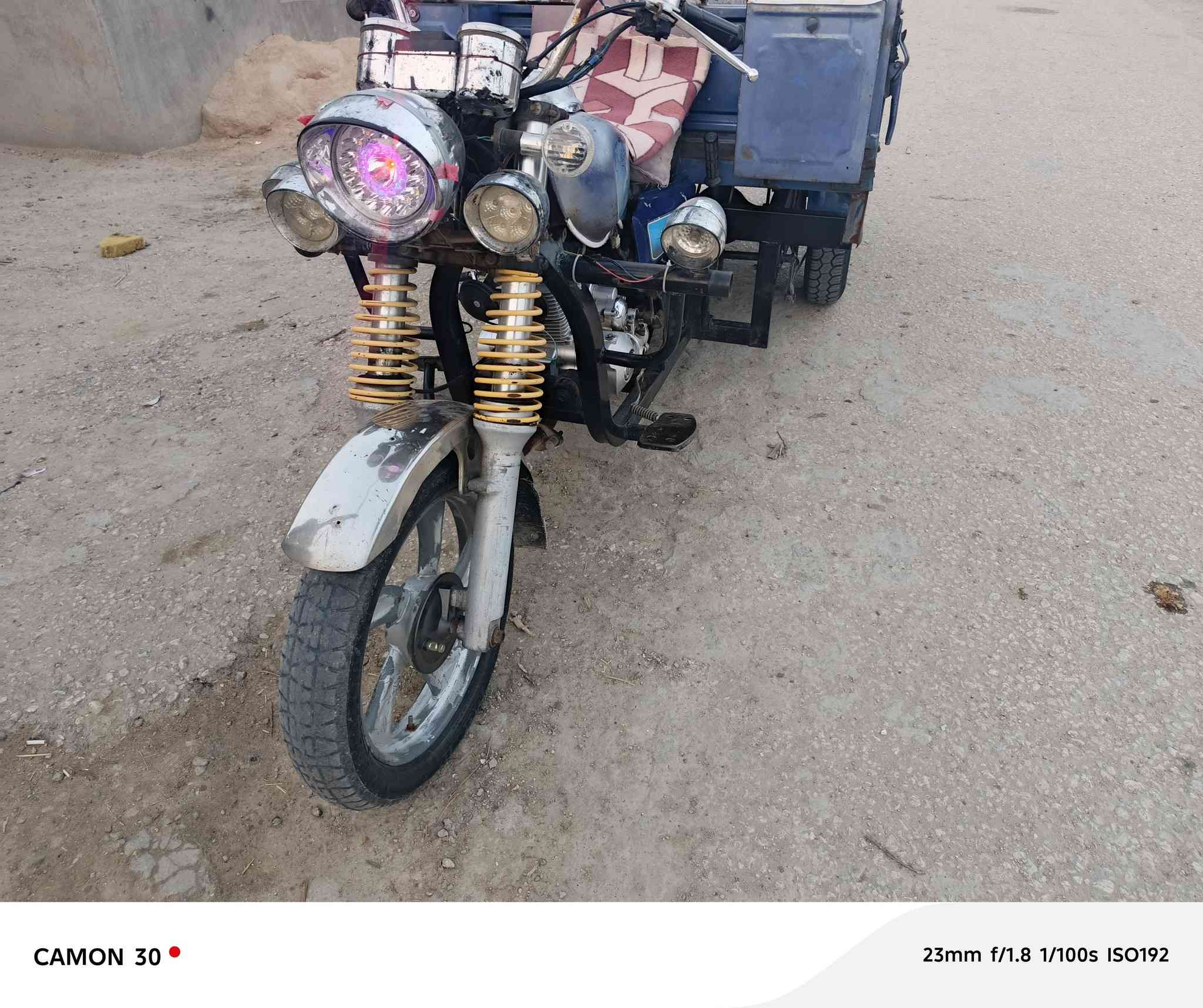 سلام عليكم ستوته جمره للبيع رقم ابيض الستوته مديل 13 شاصي مكفول ستوته حلوه كهربائيات شغاله السعر خاص رقم التلفون ***********
