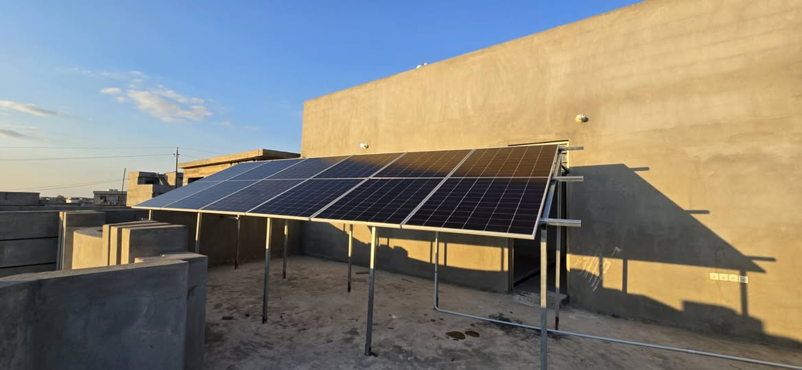 اليوم في حي المرور

تم بحمدالله تنصيب منظومة طاقة شمسية بقدرة 
24اميير نهاري و 16 امبير ليلي 
الواح بقدرة 615W  نوع لونجي ضمان 15 سنة
انفيرتر GROWATT  6Kw   ضمانة سنتين استبدال 
بطارية ليثيوم 16kWh شركة GENIXGREEN  ضمان 10 سنوات
صيانة لمدة سنة مجانية
للاستفسار الاتصال:-
***********
***********
***********
***********

GenixGreen 
GenixGreen Iraq 
المركز الذهبي-Golden Center 

#ألواح_شمسية #توليد_الكهرباء #نظام_كهروضوئي #مستقبل_الطاقة
#طاقة_شمسية #طاقة_متجددة #استدامة #بيئة_نظيفة
