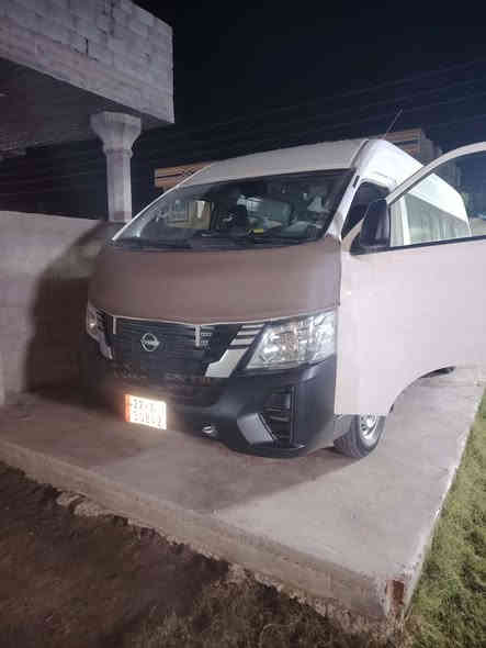 نيسان يورفان ٢٠٢٥ كراسي ساحي دوشمه عام  تبريد محور كفاله عامه ماشيه ٦٧الف ***********و***********ابو احمد ٣٢٥ بي مجال
