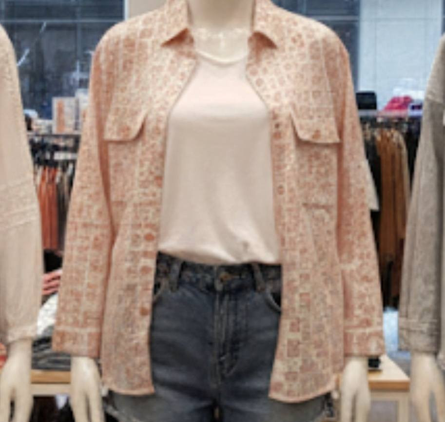 عيوني نوعيات راقيه قسم جديد قسم مستعمل مرتين او ٣فقط كأنه جديد فرق علامه حبايب اسعار جنن وبعد كومه بضاعه وللكل رجال نساء اطفال  احذيه حقائب اكسسوار شالات وتفاصيل هاي :
شالات عدد٨ب٢٠احنه ندزلج واختاري كلها موديل حديث .
اكسسوارات قطعه ٢٠٠٠
احذيه بلعلامه وسليبرات لكافه لكافه الأعمار الأسعار تبدي من ١٧٥٠الى ١٠٠٠٠ 
حقائب استعمال قليل واكو جديدات الأسعار من ٥٠٠٠ الى ١٥الف
ملابس بيت اسعار من ٣٠٠٠الى ٢٥الشي الراقي والغالي 
جلابيات ومطرزه اسعار من ١٠الى ٢٠
اطفال مختلف الأعمار من عمر شهر إلى ٧سنوات السعر من ٤٠٠٠الى ١٢الف
سوتات وطقم طلعه تبدي من ١٠الى ٣٥
ستر رسمي وسبورت اسعار من ١٠الى ٢٥
بناطيل من ١٠الى ١٥
فساتين ١٥
رجالي كلشي ع ١٠
بديات على ٥٠٠٠نسائي رجالي 
والي تطلب اكثر من قطعتين تختار هديه من عدنه الي يحب يراسل على الواتس اب الرقم *********** 
يوجد منزليه فرفوري تحفيات مفروشات كلها نظافه ومابيها اي خلل واحب اكلكم خصم اضافي ع فاتوره  واغلب نوعيات من ديفاكتو ال سي شوبنك شوب واسعارنه  حلوه لكن بضاعه احله وراقيه وتكدرون تتأكدين  بنفسج لمن حطلبين قماش نظافه ترتيب ليحب يعرف اكثر يتواصل .
