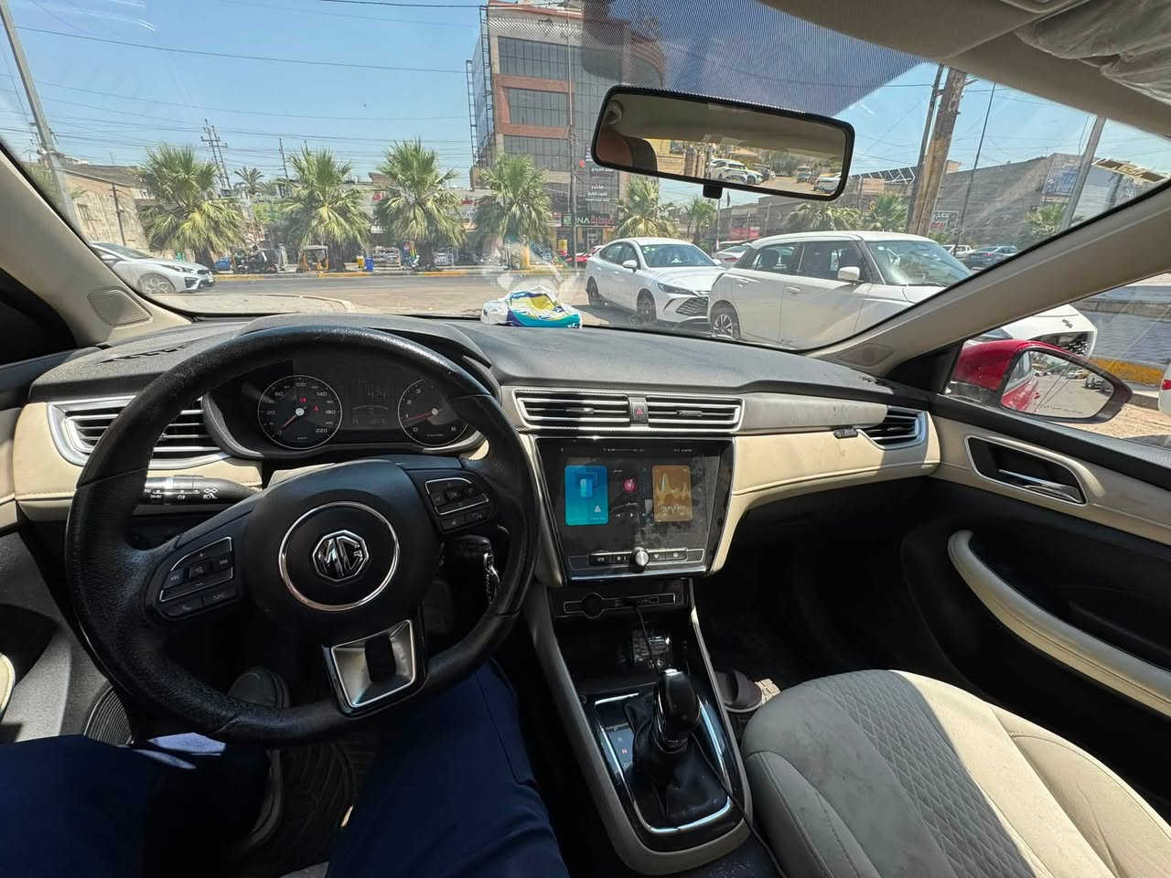 سيارة خليجي mg لبيع
MG 5 2024 الفئه العاديه 
لوون مميز الدم الغزال مواصفات شاشه كبيره تدعم كار بلي ومثبت السرعه  وكاميرا خلفيه وتحكمات ستيرن
محرك 1500 تنفس طبيعي وكيرها cvt  
سياره يحتاج تعديلات عليها ابيعها على وضعها 
 سنويتها صالحه الى 2029
استلام شركه 2024/12 
بيها ضربه من خلف ومصلحه راجعه بلادي ومثل ما موضح بل صوره ضربه سياره 
وبيها ضربه بجاملغ الايمن على وضعها بعدها
وطعجه بل صندوق 
واكو ملاحضات مثل ما موضح بلصوره
وبعدها على ضمان شركه ممطلعها من ضمان ست سنوات او 200  الف كيلو متر 
سياره كله على وضع شركه ممتغير اي شي منها تخبل وبانزين كله محسن 
سياره معروضه ب98 ورقه وبيها مجال للطيبين 
استفسار 
*********** فقط واتساب وتليكرام 
*********** اتصال فقط
متواجد على طول على فيس ايي استفسار اني حاضر 
مكان سياره بغداد الاعظميه

