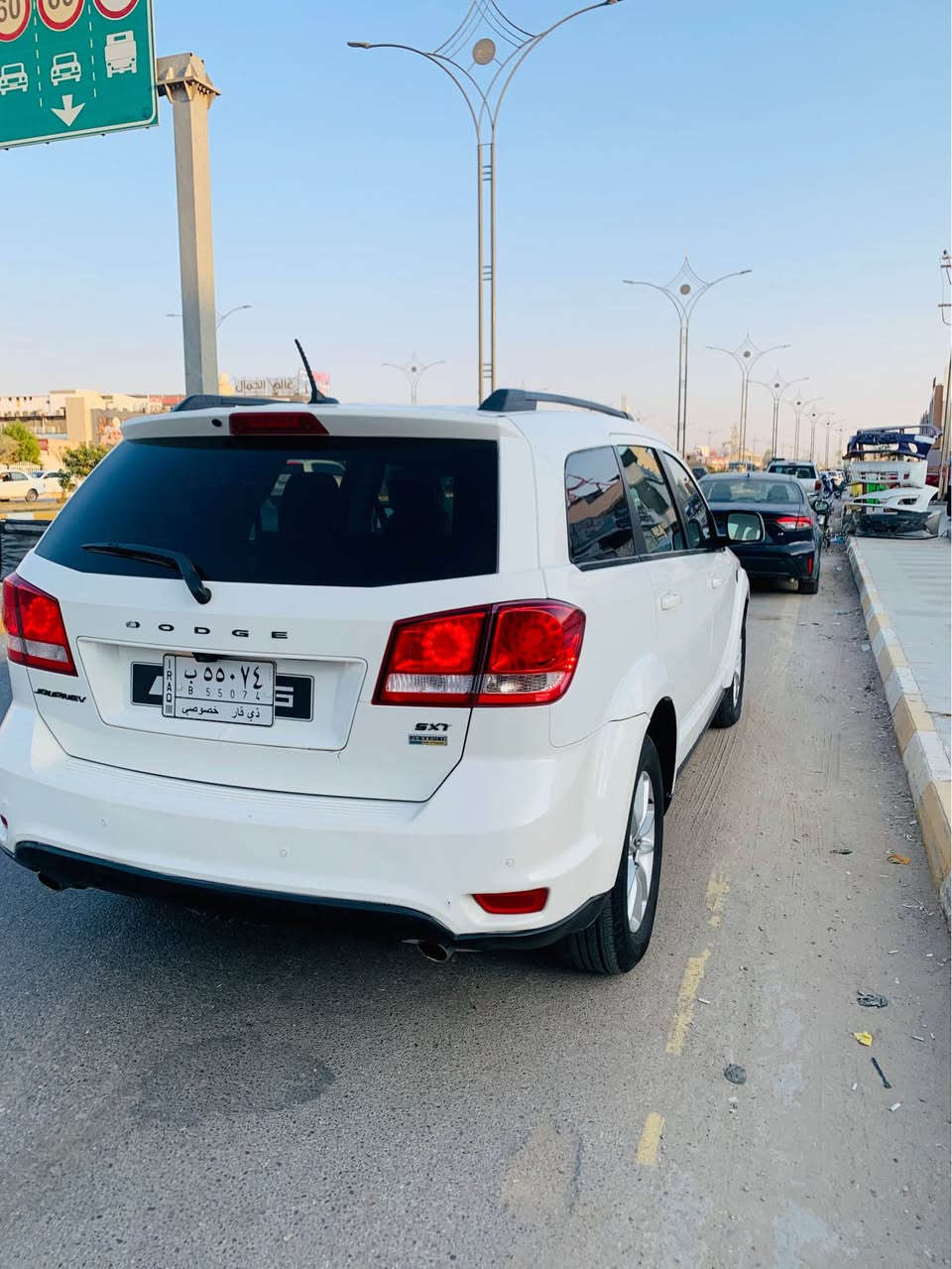 🧿دوج جورني 🧿
موديل 2016
فئةSXT
لون ابيض ثلجي 
مواصفات السيارة 
شاشة كبيرة 
كامرا دوارة 
كشنات جلد 
دخول ذكي 
بصمات ابواب 
6سلندس 
3قطع تبريد 
7راكب 
ماشية 100ميل 
دخل كريمي واسود
السعر 150قفل 
ترهم مراوس 
حادث السيارة بارد في الجاملغ الامامي جهة السايق وفي الباب الخلفي جهة الراكب يوجد رشه في الجاملغ الامامي على اثر البارد 
سيارة مال جناي جاهزة 
للتواصل او الاستفسار *********** Singapore
