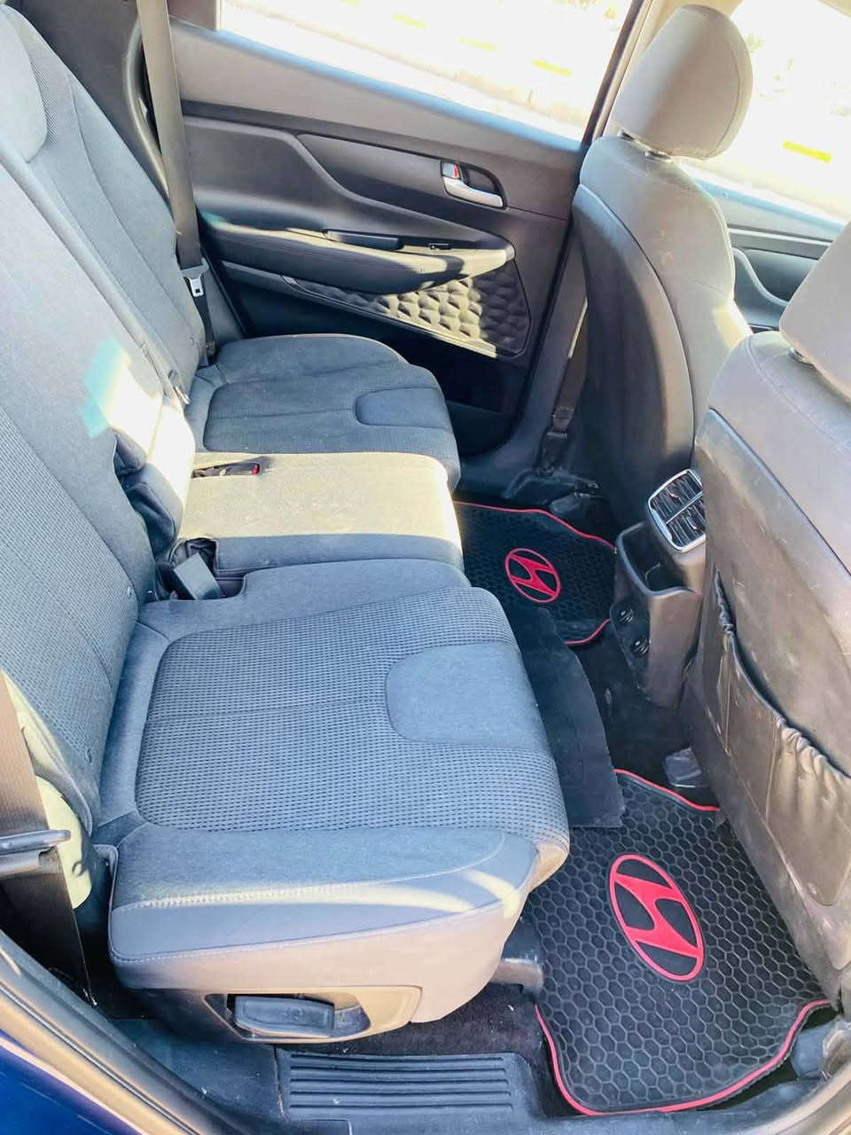 السلام عليكم
سيارة سنتافي للبيع موديل 2019 السيارة جديدة مرتبه مال بيت وحادث ها بسيط 
مكلف بالنشر للاستفسار اتصل ع رقمي و انطيك التفاصيل ***********
