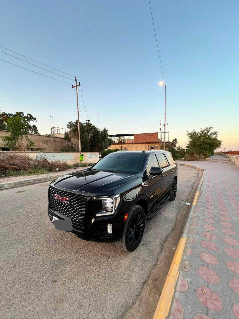 السلام عليكم البيع  2023GMC خليجي كفاله رقم بغداد بسمي  السياره جديدهً بيه PDR خمس اصابع بل بنيد والباقي كله كفاله السياره ستخدام شخصي جاهزه من جميع النواحي مكان السياره بصره اتصل *********** القرنة, البصرة
