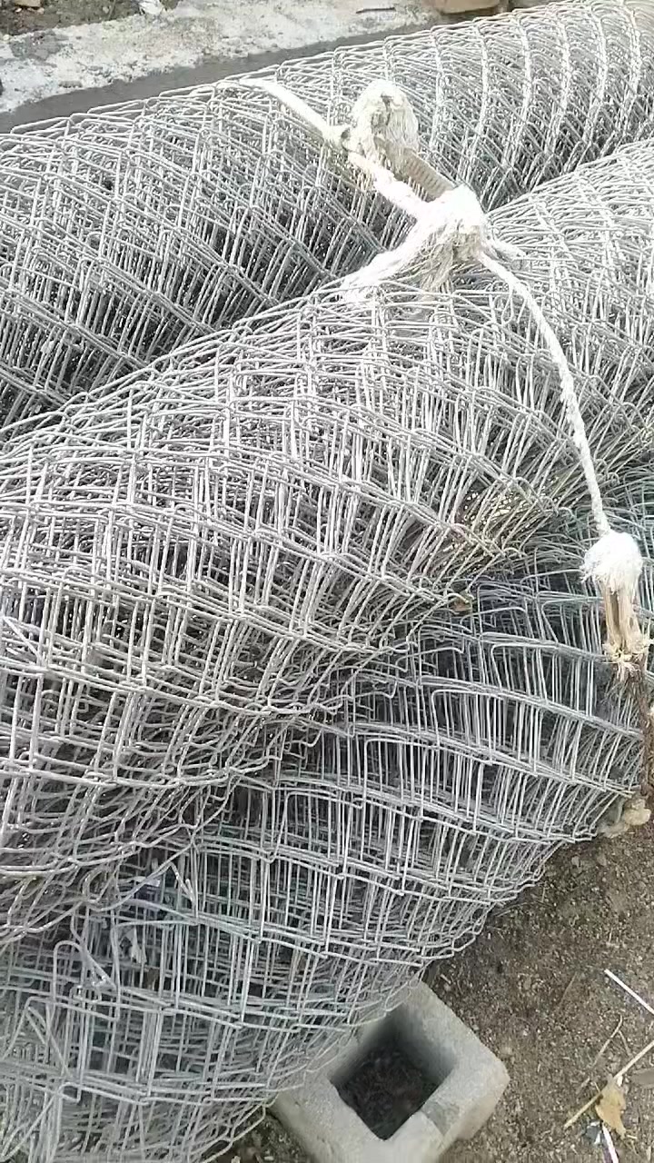 سلام عليكم بي آر سي جديد ما مستخدم مع ملحقات السياج
العنوان البصره ابو الخصيب ***********
