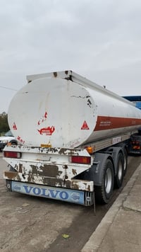 شاحنة • للبيع