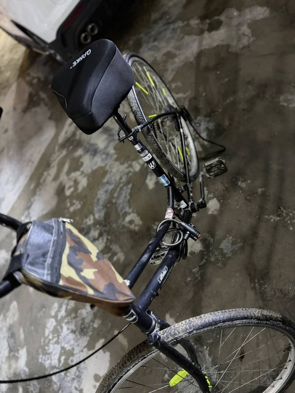 بايسكل للبيع البايسكل نضيف وجديد حجم 26 السعر 80 وبي مجال لل طيب اسم البايسكل بطه لون اسود 🖤🔥


**إذا كنت صاحب هذا الإعلان وتريد حذفه لأي سبب، رجاءا أرسل رسالة إلى الدعم الفني**