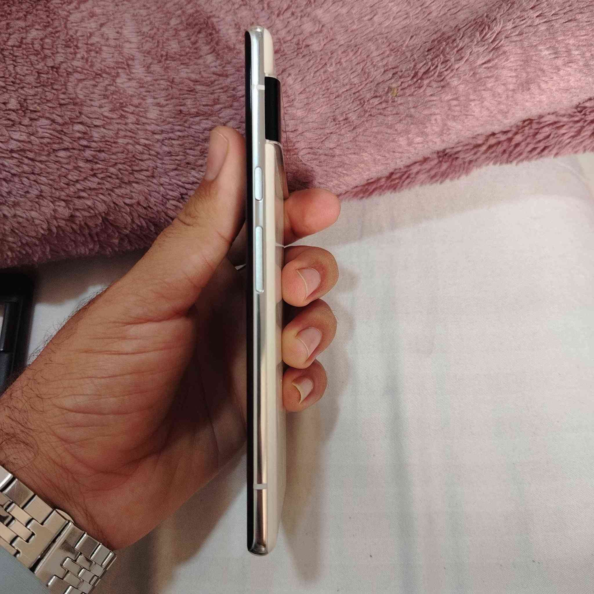 گوگل 6برو جهاز كفاله نضافه 100/100 بدون ملحقات فقط شاحنه بطاريه 5000 الرام 12 ذاكره128 شاشه منحنيه 
صوت ستريو السعر 350 البصرة, العراق


**إذا كنت صاحب هذا الإعلان وتريد حذفه لأي سبب، رجاءا أرسل رسالة إلى الدعم الفني**