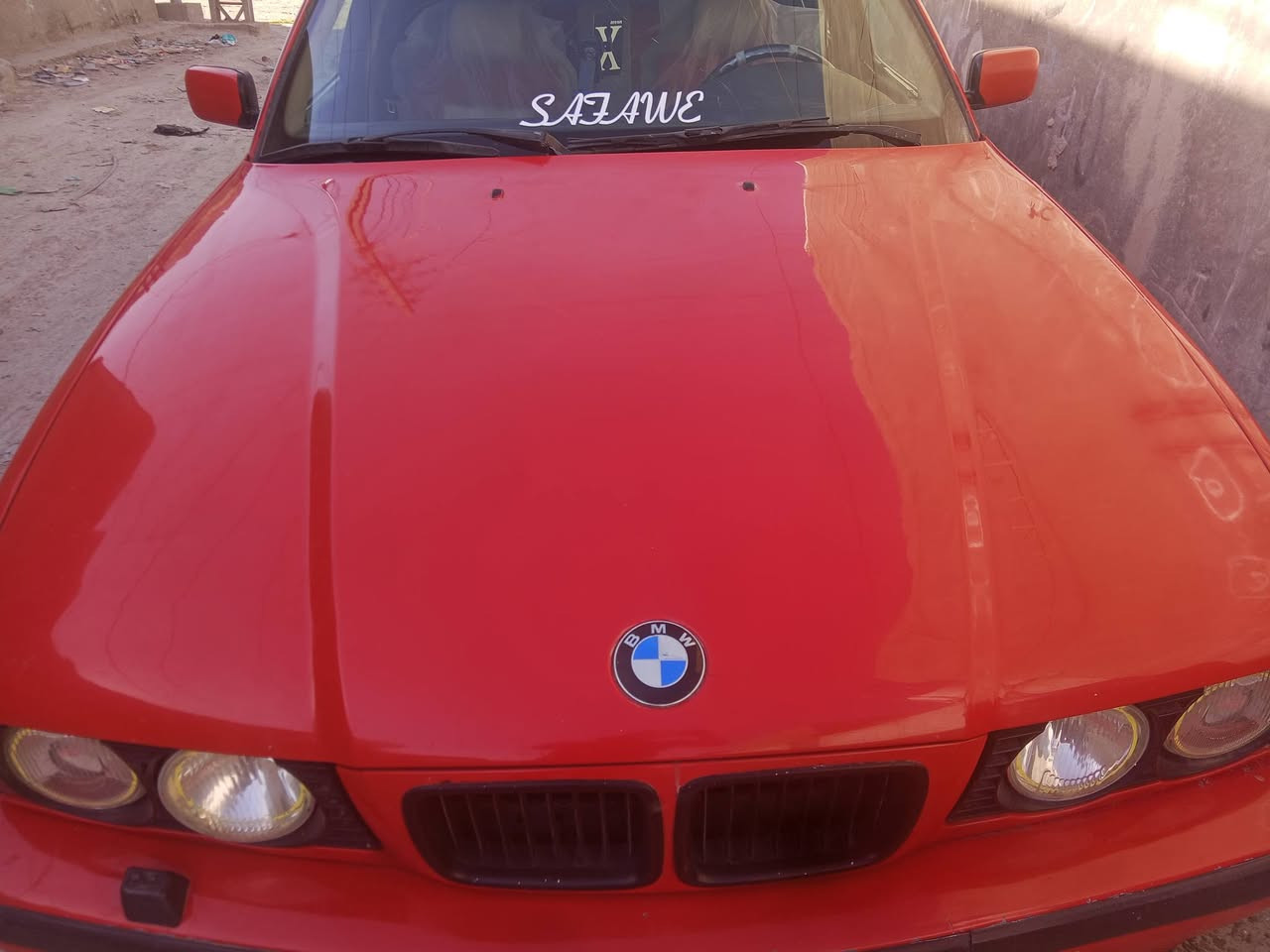 للبيع  بي ام 525  موديل 92 رقم اربيل وكاله تحويل حاضر سنويه ب 2024 منتهيه مكينه وكير وتبريد جدد شرط حداديه وره وكدام جديده مكفوله من ضربه وخياس تخم تأير ويل خليه جدد كهربائيات شغاله سلايت شغال مكان بابل لسعر 55 بيها مجال ***********
