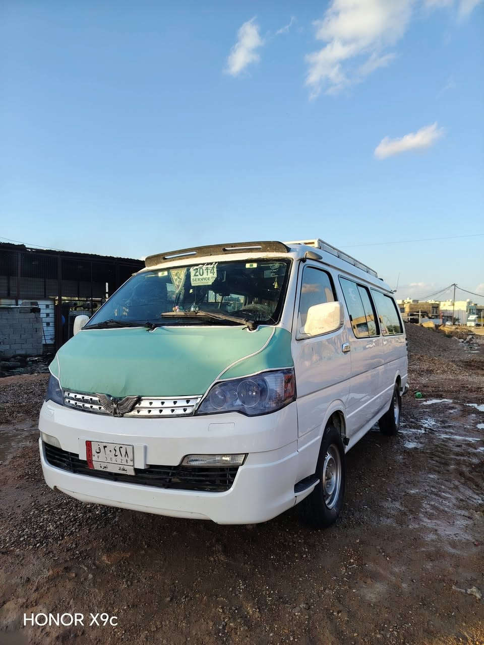 جنبي 2014H1 سياره مابيه لا صبق ولا ضربه باب كهربائي درع قواس مكينه فور واي كير اكسل تخم تاير التبريد بس قاز صدر  خلفي امامي دوشمه وسفاري مشط وباور صار سبوع من شادهن سبايه تزريف كصه سياره متعوب عليه حيل ***********
