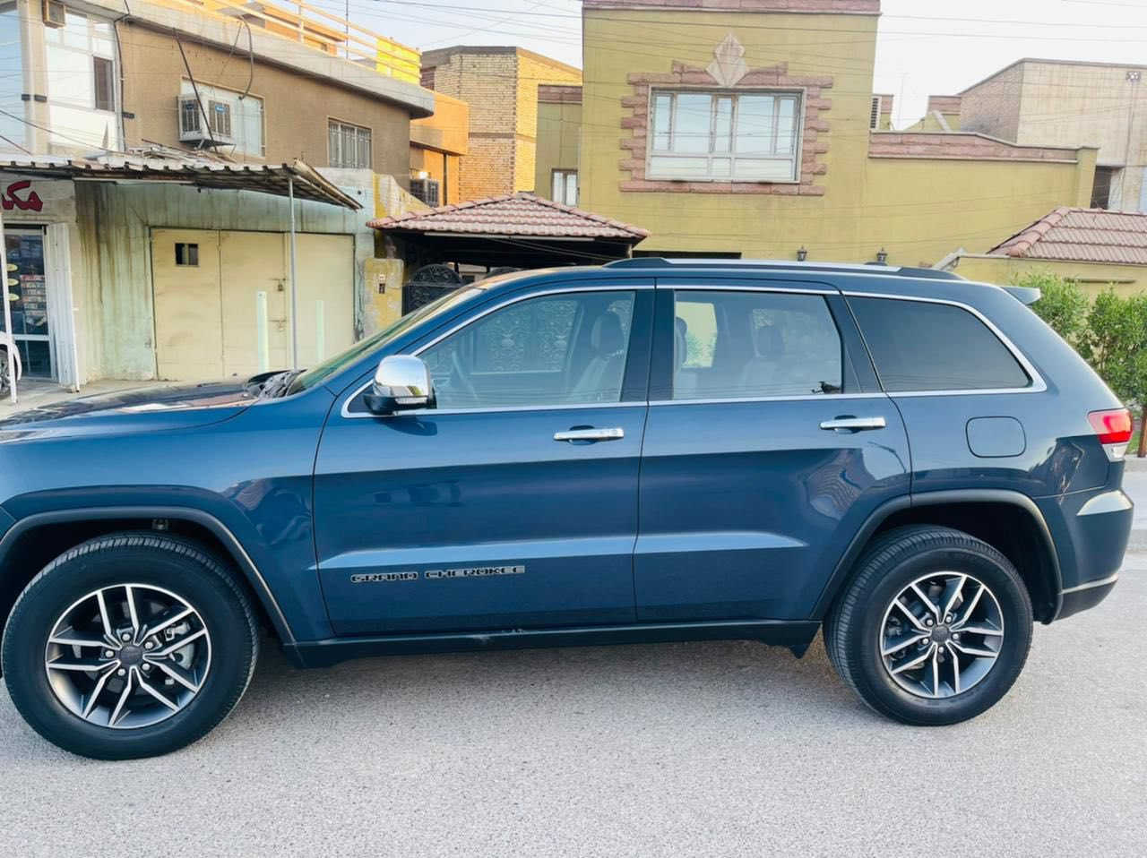 جيب لمتد 2020
لون مميز بحري بيهة جاملغ امامي فقط تبديل 
موصفات المتد معروفة ميحتاج اذكرهم
ماشية 58 
مكانهة بغداد العامرية 
السعر 27,500$
السيارة كفالة مكينة صدر كير 
صدر امامي خلفي تبديل جديد 
***********
