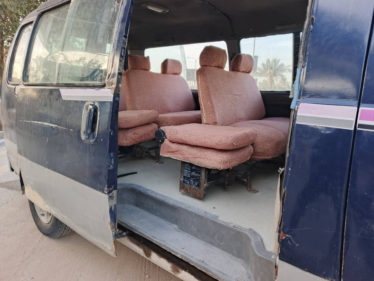 كيا بريجو موديل 96 رقم قادسيه السنويه بل 20 مكينه وكير بل شرط كهربأيات شغاله دوشمه وارضيه  شاصي واحد معمر خطه نجف ميسان مكانه بحي ميسان ***********
