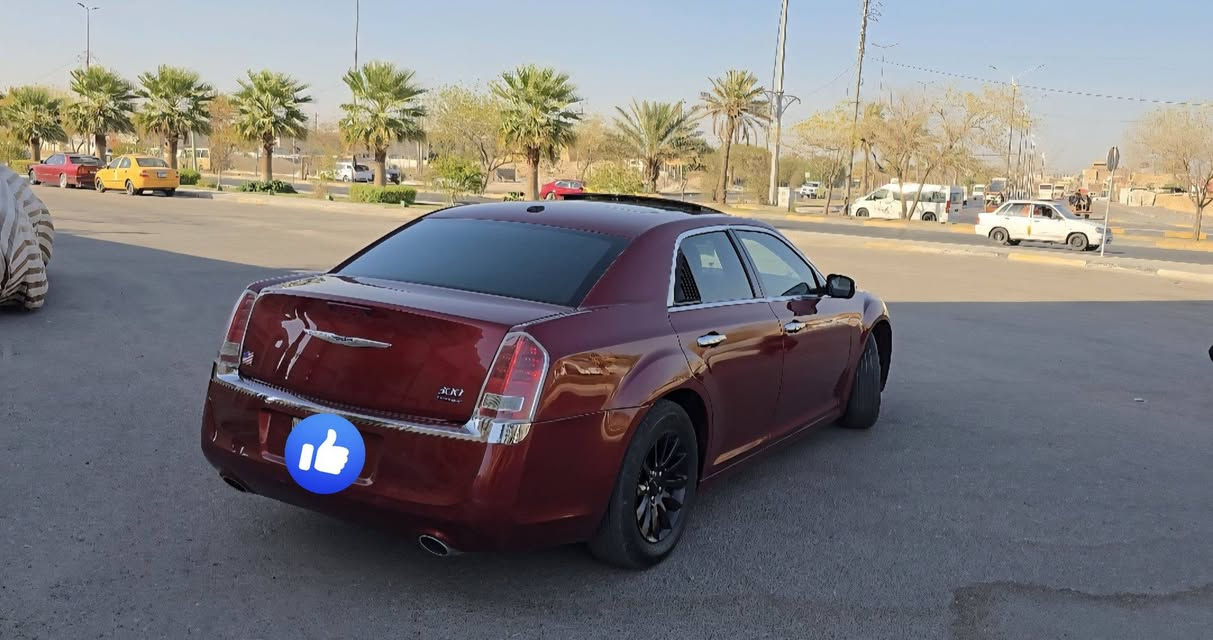 ٢٠١٤ اصل بانوراما 
محرك ٣.٦ 
ولا كلوب بالدشبول حجر بيئة موجود بلادي ماشية ١٥٥ الف
كير محرك كهرباء شواصي لغد ايرباك كله مكفول شرط الفحص
بجم كبس بيها باب خلف العبري وبيها شوي بارد
رقم بغداد الجديد باسمي 
سونار وحادث كل شي موجود خاص 
مراوس فقط شعندك مراوس جارجر لو جالنجر لو اوباما غير لون دزلي خاص 
***********
الديوانية
