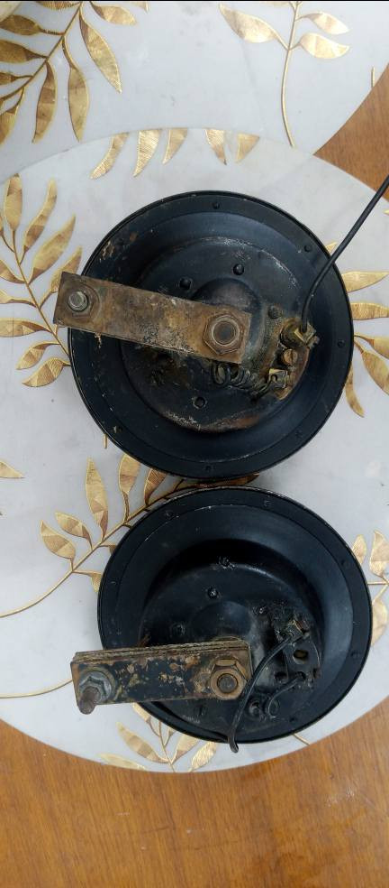 سلام عليكم
 هورنات بوش عنجه 9..10 اصليات 
سعر 600وبيهن مجال 
***********
