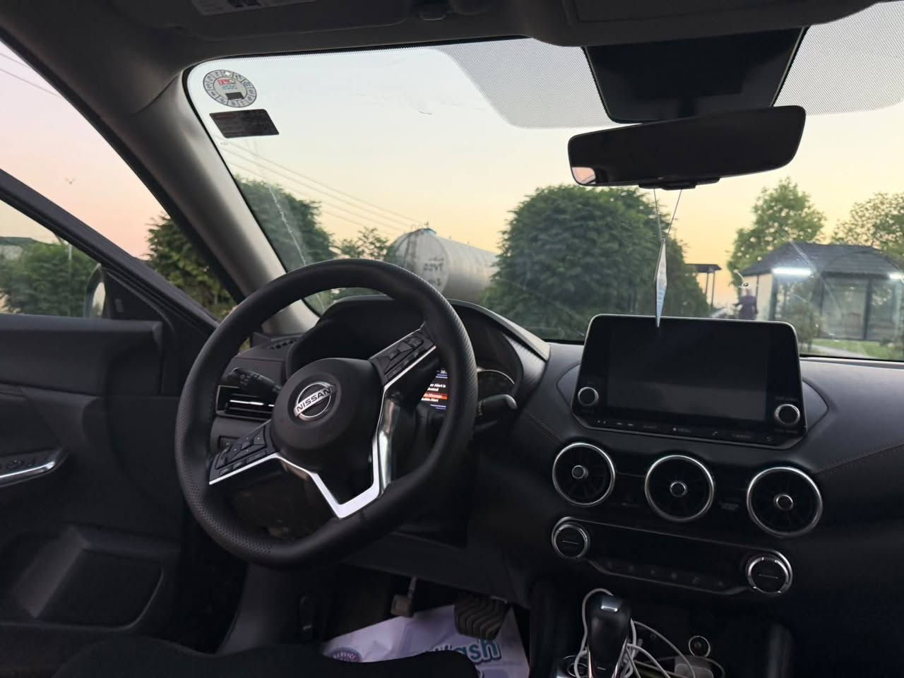 🚗 للبيع سنتره SR
✅ الفئة: SR
✅ اللون: أسود
✅ الممشى: 45 ألف كم
✅ عدد المقاعد: 5
✅ مادة المقاعد: قماش
✅ الحالة: مستخدمة
✅ الأجزاء المطلية: قطعتين فقط
✅ اللوحة: اربيل، خصوصي
📋 المواصفات:
• كاميرا خلفية
• مستشعر وقوف (حساسات باركنج)
• شاشة
• مثبت السرعة
• بصمة
• 6 وسائد هوائية
• مقاعد كهربائية
• مصابيح زينون أمامية
• رادار
• أبل كاربلاي
💰 السعر: 145 ورقة (قابل للتفاوض بسيط)
📍 الموقع: اربيل
📞 للتواصل: ***********
سيارة نظيفة جداً، ممشى قليل، وبمواصفات ممتازة. الجدية فقط
