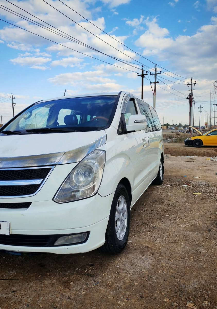 السلام عليكم ستاركس للبيع مديل 2009  مفتوح ومحور مسكر مكينه سبلاين أرضية جديده رقم إنكليزي مميز مثنى السياره باسمي مصفره هيئه وضريبه وغرامات كهربائيات كامله و تبريد وتخم تاير جديد     تحويل ثاني يوم العنوان ذي قار...   السعر  147 وبيه مجال حگ الجيه فقط اتصل وبيك خير ودلل
 ***********
