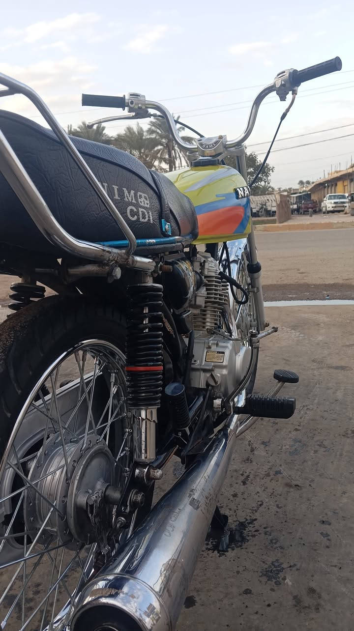 سلام عليكم دراجه نامه شلامجه للبيع دراجه رياضيه وغراضهه هم موجودات لايتات واشاير دراجه ما مفتوحه فقط مبدل بيه لاستيك ولف وهاهيه وسعر 500وبيه مجال وزوج تاير جديد وسلام ختام🚩🚩


**إذا كنت صاحب هذا الإعلان وتريد حذفه لأي سبب، رجاءا أرسل رسالة إلى الدعم الفني**