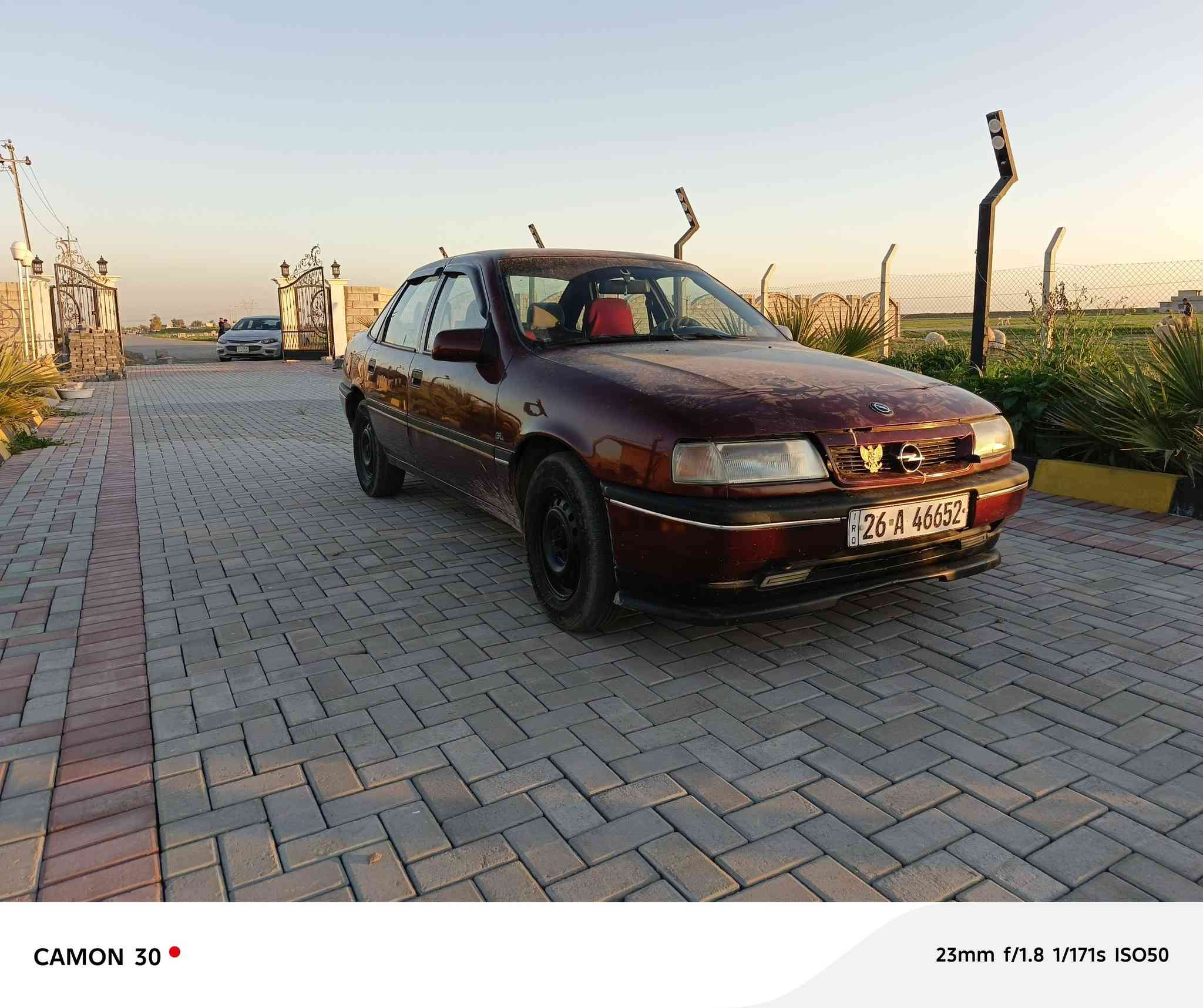 السلام عليكم اوبل فكترا حجم 20 موديل 1990 رقم صلاح الدين مشروع وطني لل30 شرط تحويل دفتر بانزين موجود السياره كلهه وضع شركه فقط مرشوشه عام بشرط قطره معجون مابيهه سياره جاهزه وجديده واحله من الصور للبيع فقط السعر 44 وبيهه مجال بسيط
العنوان كركوك 
رقم الهاتف ***********
