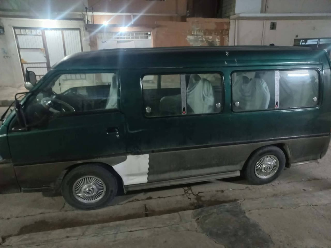 كيا هونداي موديل ٩٦ مكينه معمره جديد غرفه جديده ويرمنيه مسوي سنويه نهايت ٢٨ يسقط رقم بغداد ألماني شرعي بل موصل شرط تحويل وكاله ماكو تاخد هيئه مرور صفر عليها ٤٠٠ السعر ٥٥ بي مجال بسيط ***********/***********
