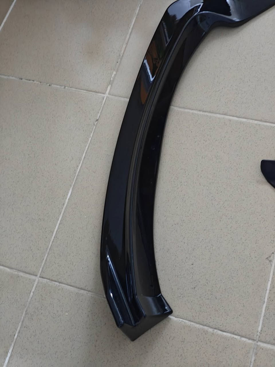 غراض جنسيس للبيع 
لحيه اماميه
دفيوزر خلفي
و سبويلر 
غراض نظيفة ما مستخدمه بالعافية على الي ياخذهن
للتواصل موجود ماسنجر و واتساب
***********
