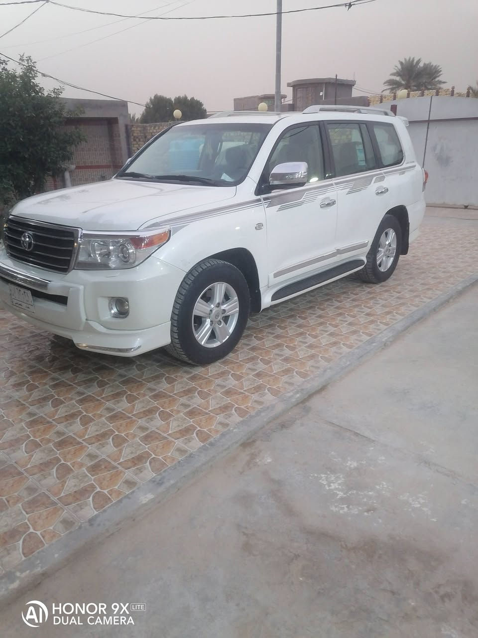 السلام عليكم
لاندكروزر GXR 2009 محدث 2014 لايتات ودعامية فقط !

مكفولة من الصبغ (بدون قطرة صبغ) 

الجاملغ الأيمن الأمامي بي بارد قليل والباب الي خلف السائق بيه شويه صبغ وي التريشه مقدار ثلاثة أصابع 

سونار موجود 

___________________

حجم المحرك : V6 

فور ويل

أشاير بالمري

أشاير بالجاملغ 

بصمة أبواب

حساسات خلفي 

ثلاجة 

شاشة كبيرة 

كامرة خلفية 

كامرة أمامي 

هوك خلفي 

ماشية 373 ألف

حدادية وتخم تاير جديد

رقم بغداد مشروع وطني بأسمي تحويل بنفس اليوم

العنوان 📍 : بابل 

متواجد على الرقم 

***********
