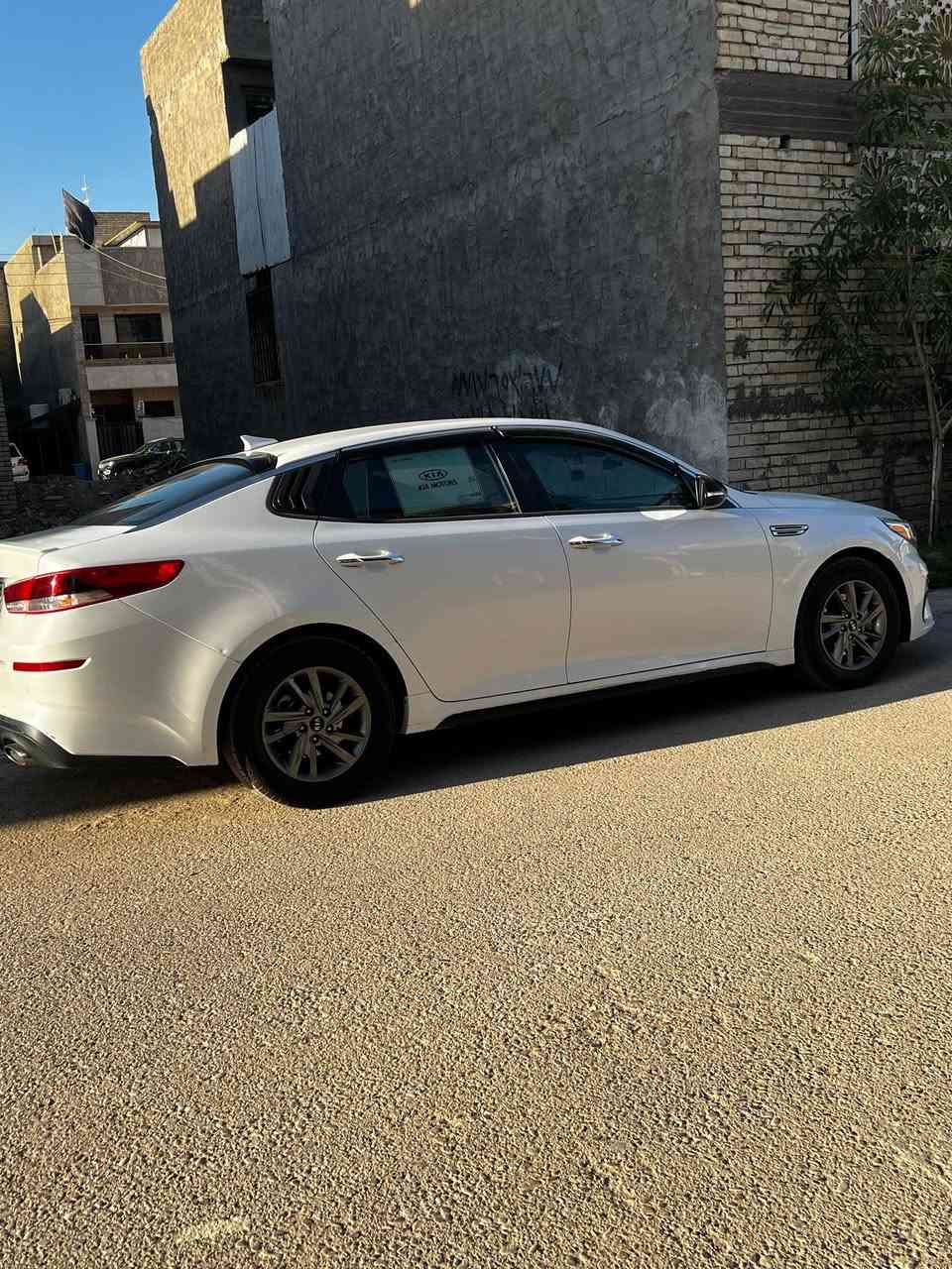Kia Optima 2019 fe

وارد امريكي محرك 2400 GDI

رقم اربيل بأسمي 

مواصفات: 

- كشنات اسود قماش
- شاشه جبيره 
- كامره دواره
- رادار امامي 
- رادار جانبي
- حساسات خلفيه
- لايت زنون 
- اشاير بلمري ديناميكية موضحه بالفديو

السيارة ماشية 87 الف ميل

حادث قطعة وحدة فقط جاملغ ايسر امامي بدون ايرباك 

السيارة مكانها بغداد - الكرخ

للاستفسار ***********
