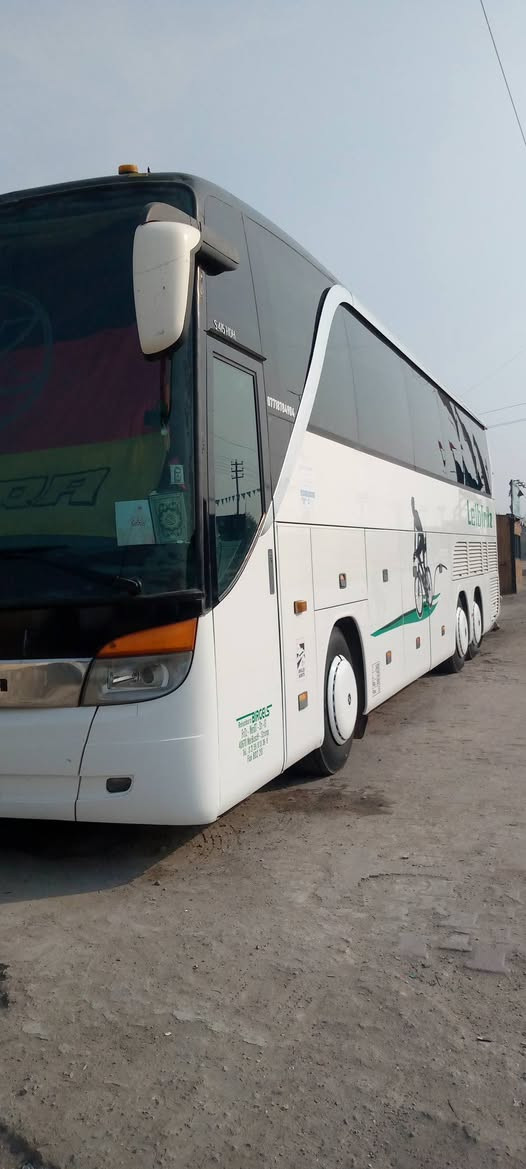 سلام عليكم 415 رقم سترة 2001  سياره جاهزه مكينه ثمانيه كير عادي ***********.
