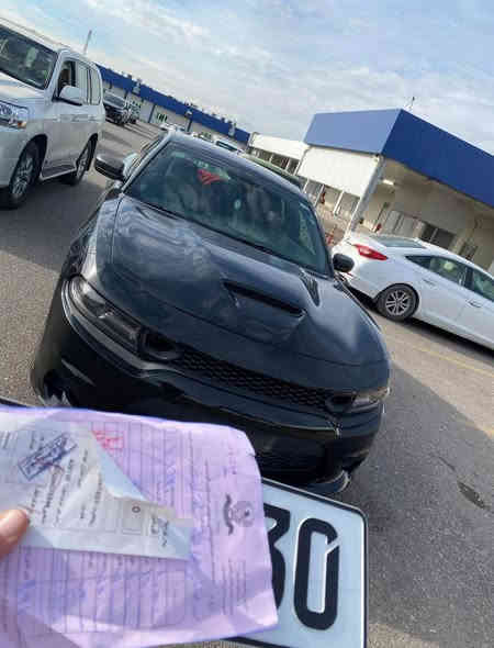 السلام عليكم اعزائي الي يحتاج شي بدائرة مرور أربيل اني حاضر الي عندة سنوية مفقودة او رقم مفقود او تحويل سيارة او تجديد لوحات او ترقيم جديد او تجديد سنوية او فحص او هزة كلة نفس اليوم 
والي يريد يشتري سيارة من اربيل هم اني حاضر بأي وقت 
والي عندة اي اشكالات بدائرة مرور اربيل اني حاضر اتصلوا على الرقم (***********)موجود واتساب و أي سؤال اني حاضر اخوكم عبدالرحمن
