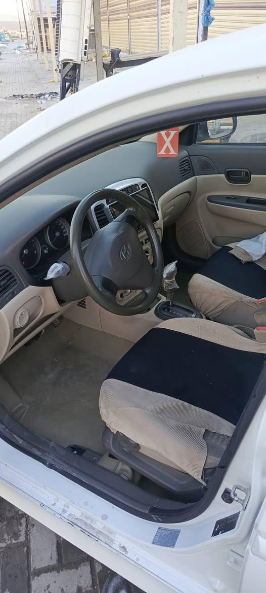 السلام عليكم اكسنت للبيع موديل 2011 بيها صبغ بس بل باب مال سكن والجاملغ قليل كلش مكينه 1600 كفاله عامه كير أو مكينه ول كشر تحويل ثاني يوم السعر 90$ورقه أو بيها مجال مكاني البلديات شارع المرور الرقم ***********الشري يخالبر
