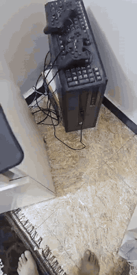 سلام عليكم كيس حاسبه للبيع مرتب مواصفاته بالصوره معالج i7 4790s كارت شاشه rx460 رام ١٢كيكا هارد واحد تيرا اس اس دي ١٢٨ سعرهه ١٥٠ وبيهه مجال للشراي مكاني بغداد طوبجي شارع مرور رقم ***********
