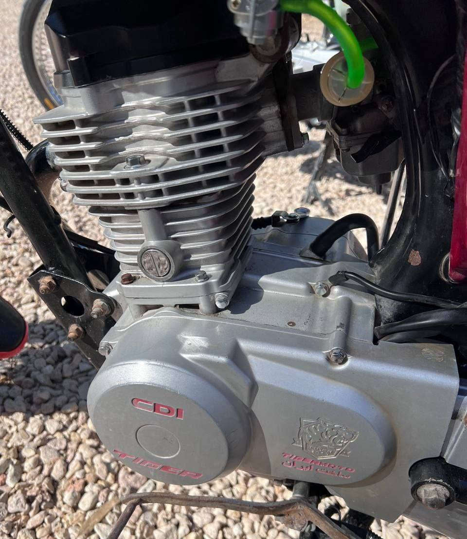 السلام عليكم دراجات تايكر للبيع السمنتي موديل 25 والحمره موديل 19 ثنينهن اوراق الدراجات مكفولات كهربائياتهن كلهن شغالات هندر واحد يشتغلن السمنتي صبانه ماممدود عليها بعدها جديده صارلها اقل شهرين من طالعه من الوكيل او الحمره معمره جديد سعرهن ثنينهن مليون ونص وبيهن مجال الرقم *********** متواجد عل فيس
هاذه حساب صاحب الدراجات Radawi Al-Khafaji
