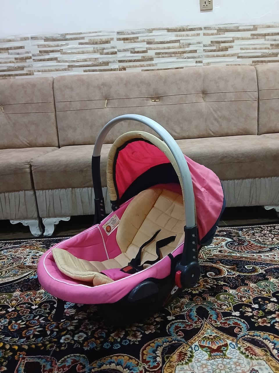 20 الف نهایە
سلیمانیە توصیل موجود


**إذا كنت صاحب هذا الإعلان وتريد حذفه لأي سبب، رجاءا أرسل رسالة إلى الدعم الفني**