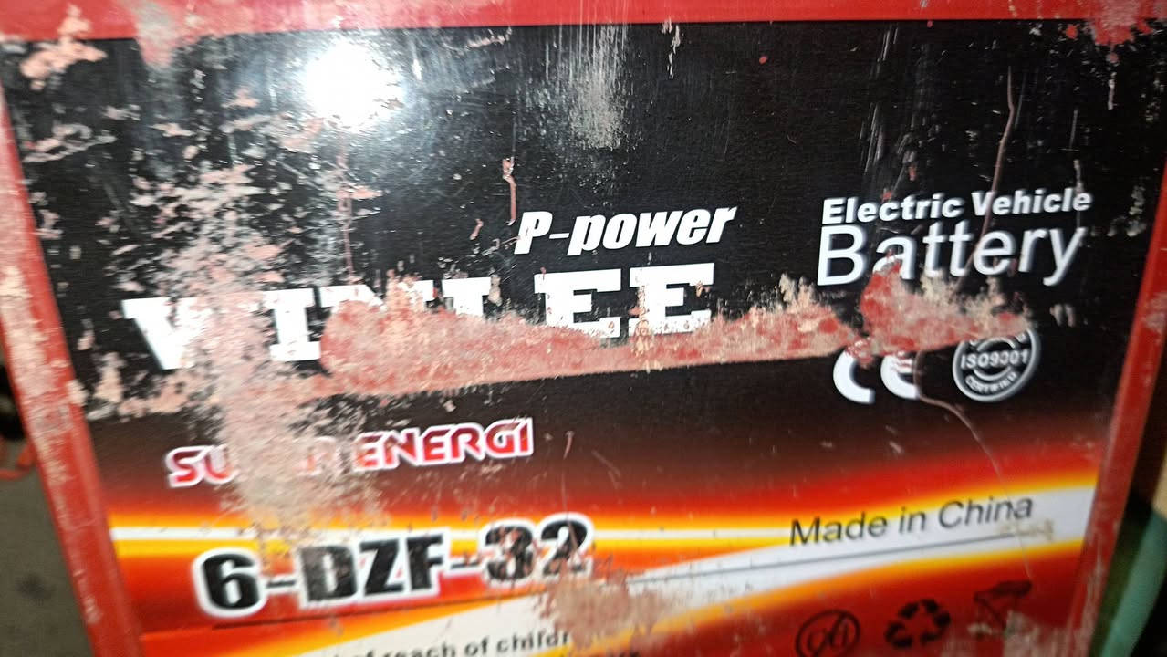 سلام عليكم بطاريات دراجة شحن شغالات كلشي مابيهن عدد اربع بطاريات سعرهن ٦٠ الف


**إذا كنت صاحب هذا الإعلان وتريد حذفه لأي سبب، رجاءا أرسل رسالة إلى الدعم الفني**