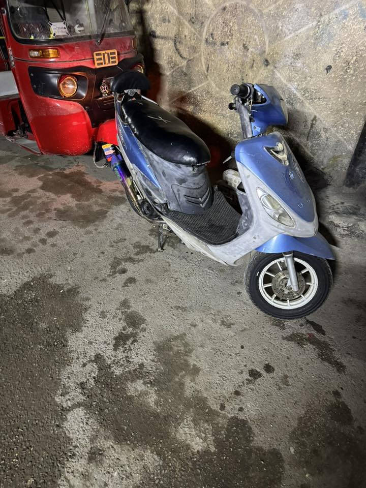 سلام عليكم منغولي للبيع سلف هندر شغالات وشاير هم شغالات ولايت عالي وناصي هم شغالات يعني كهربائيات شغاله يرادلهى بس تفيلس مكاني بل مدينه الحبيبيه يم وليد ابو الكص السعر 350وبيهى مجال قليل ***********
