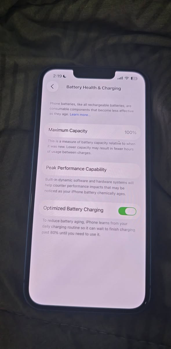 ايفون 13 عادي ازرك
ذاكرة 128 بطارية100(مبدل اصلية apple موضح بالصور)
جهاز نظيف و كلشي شغال و استعمال قليل
السعر 450 

واتساب او اتصال ***********
