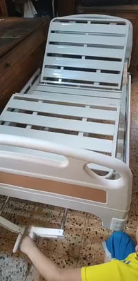 سرير • نضيفه • مستخدم قليل