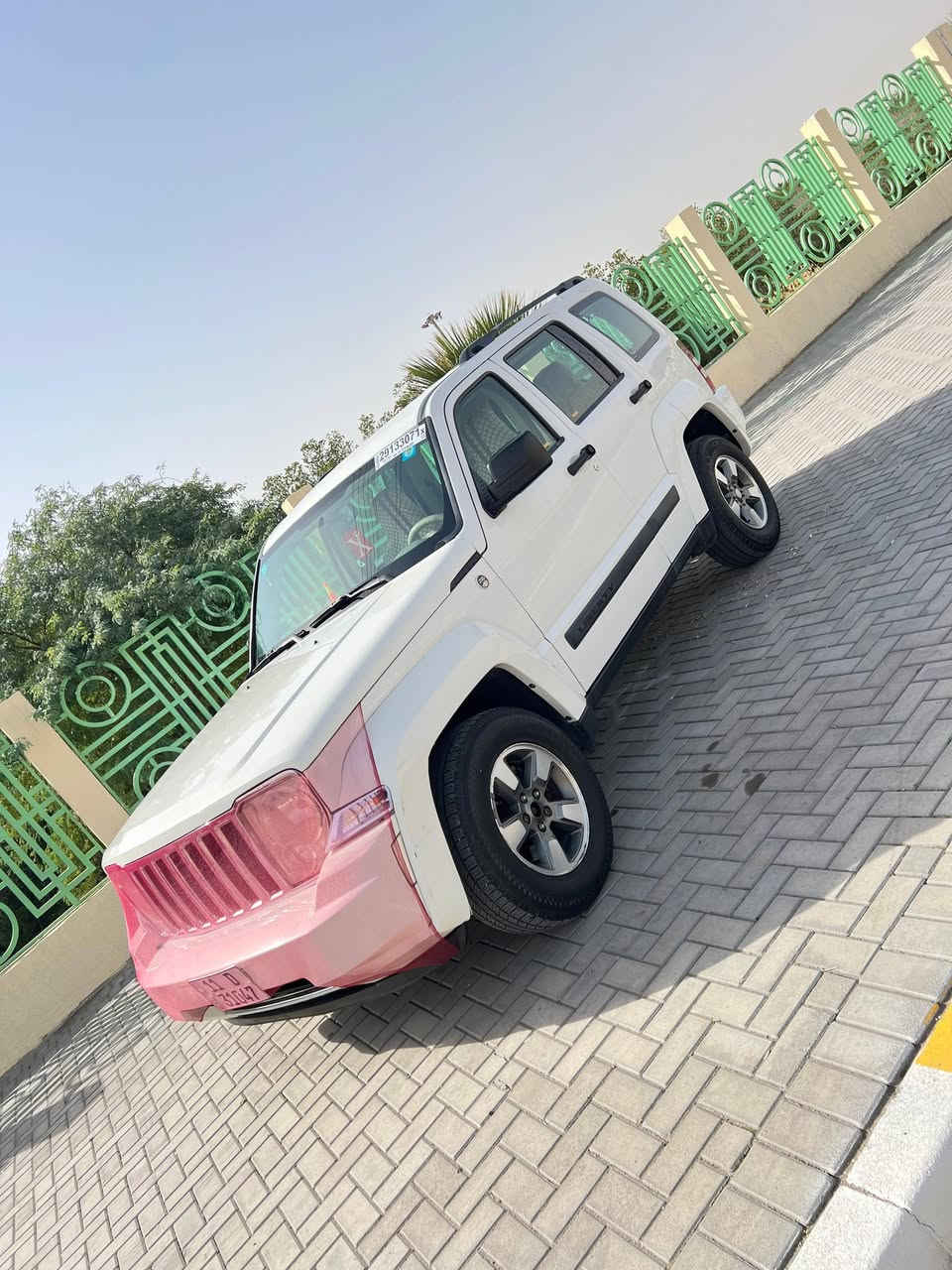 السلام عليكم سياره جيب ليبرتي 2008 للبيع رقم بغداد الجديد هزه وسنويه جديد سياره باسمي حادثهه جاملغ وبنيد تخم تاير حداده كله جديد سياره نضيفه وجديده بمعنى الكلمة ترايك من البصره البغداد شاشه جبيره توني شادهه  مكينه جديده v6 3700 سعرهه 115 وبيهه مجال للطيبين استفسار اكثر اتصل ع الرقم *********** سونار موجود جديد
