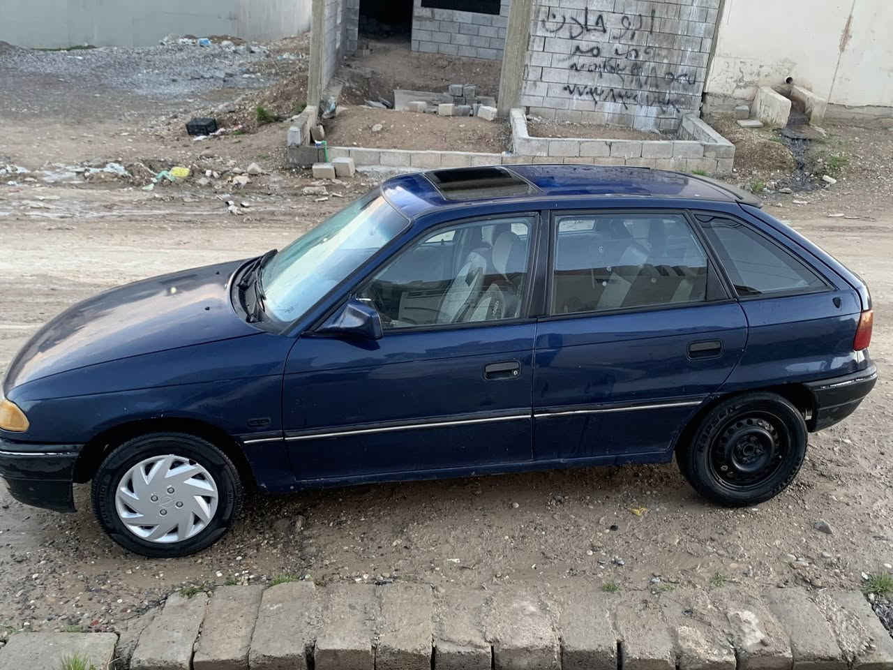 استرا 92
حجم 20

محرك شرط

رقم بغداد الماني 

الشرعي بالموصل سنويه عظم منتهيه بالـ 2023

الگير بالمعدل على الخامس يفلت 

مرشوشه حزام جماليه بدون ضرر

طخم جديد 

غرفتها حلوه 

شرط الوكالة والتحويل 

ما مسجله على كابون

مكان السياره الموصل - مشيرفه الثانية 

السعر #36

***********
