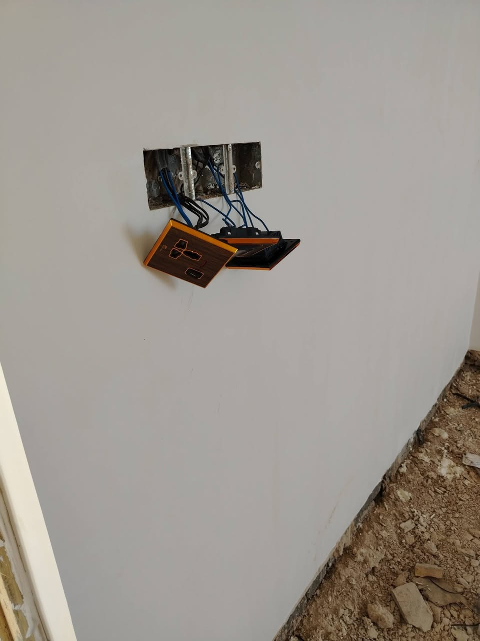 تاسيس كهرباء بوري او سمنز
***********
