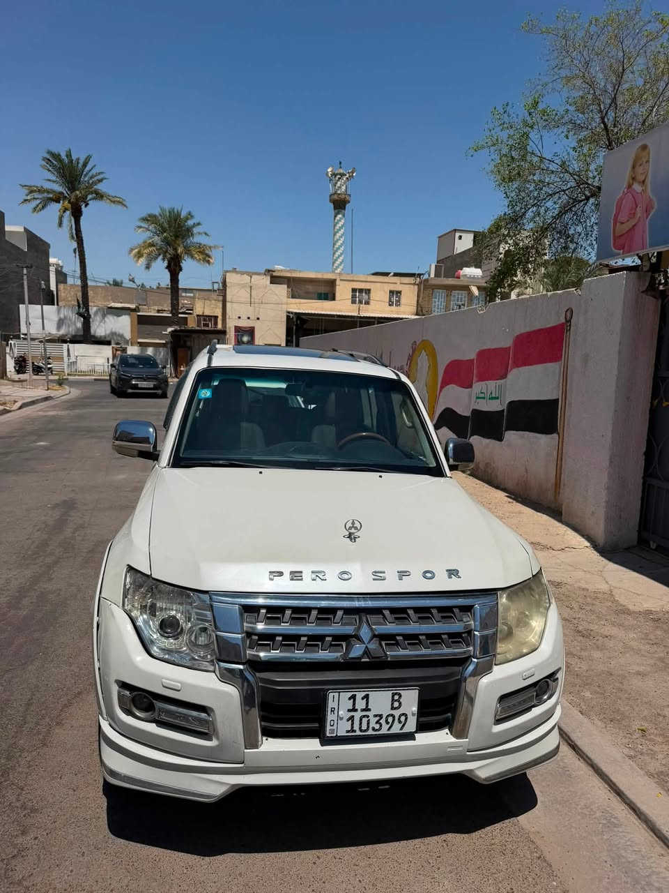 باجيرو خليجي 2010 حبتور فول مواصفات فتحه شاشه دمام. كراسي 2 كهرباء  7 راكب كشنات  2 كهرباء (سعرها 13 مليون 400 عراقي ب عافيه ع ياخذها ماكو هيج سعر   بيها شي قليل كلش )     
رقم بغداد الجديد  باسمي سنويه وهزه كلهن جدد 
محركها يخبل  6 سلندر 3500 بلادي بطاله خفيفه  كير بلادي تبريد بارد  3 قطع 
 بيها طخطخات ضربات خفيفه جداا بلاديه سياره صبغ   عام 👇ابيع
كفاله من كص و جفيه
ماشيه 158km    
(بجم تكم شواصي  نضيفات   )ا  
سياره  حلوه رزنه جاهزه  
تايرات  جديدات  صدرها نضيفه 
(سعرها 13 مليون و 400 الف  عراقي بيها مجال قليل كلش  ابيع فقط نقد لا مرواس ولا قسط  ✋)
 بغداد شارع فلسطين  *********** 📞
