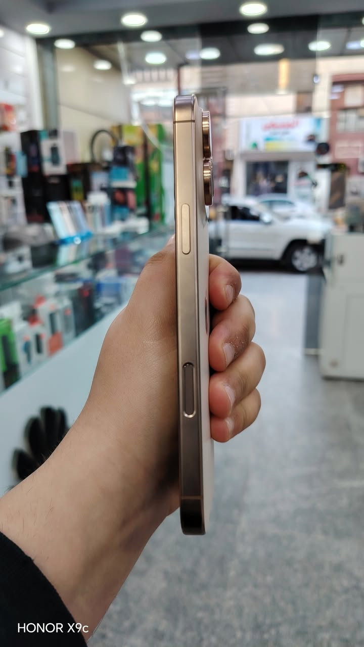 سلام عليكم شباب متوفر ايفون ١٦ برو ماكس لون صحراوي عربي شرق اوسط ماستر
ذاكره 256
بطاريه 91%
كامل ملحقاته
االسعر
1.285.000 
 المكان بغداد حي جهاد


**إذا كنت صاحب هذا الإعلان وتريد حذفه لأي سبب، رجاءا أرسل رسالة إلى الدعم الفني**