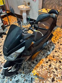 PCX • ١٢٥ • ياباني