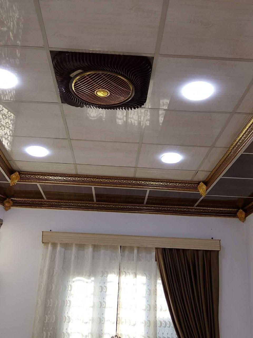 🔥  دار زراعي للبيع🔥 مساحة 100متر طول
🏡 تفاصيل الدار:
▫️ يتكون من: استقبال + هول + مطبخ + غرفة نوم
▫️ غرفة إضافية بالطابق الثاني (بدون سقف)
✨ المميزات:
✔️ بناء حديث
✔️ سيراميك كامل
✔️ سقف ثانوي
✔️ خدمات متوفرة بالكامل
📍 الموقع: حي حزيران – مقابل جامع الغفران
📚 قريب من المدارس وجميع الاحتياجات اليومية
💰 السعر: 57 مليون وقابل للتفاوض للاستفسار اكثر مراسله الصفحة او واتساب ***********

#دار_للبيع #عقارات_العراق  #فرصة_ذهبية #استثمار_عقاري #بيت_للبيع #عقارات #بيع_وشراء #العراق #فرص
