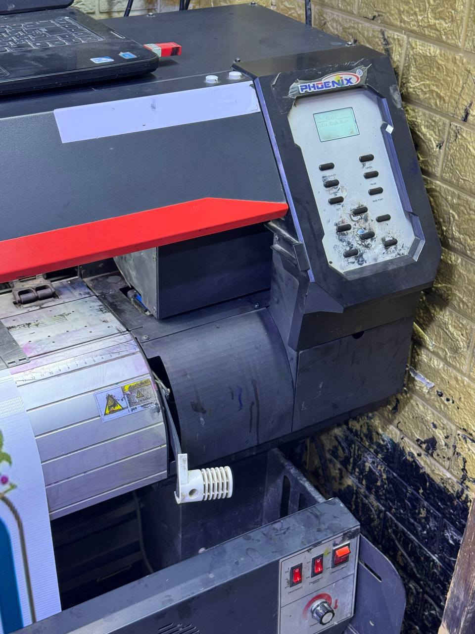 طابعه فينوكس شركه الاصيل 160 سم للبيع الطابعه نظافه جيده جدا السعر 20 $ورقه علما سعر الجديده 50,$ هيد جديد
للاستفسار الاتصال او المراسله واتساب 
***********
***********
