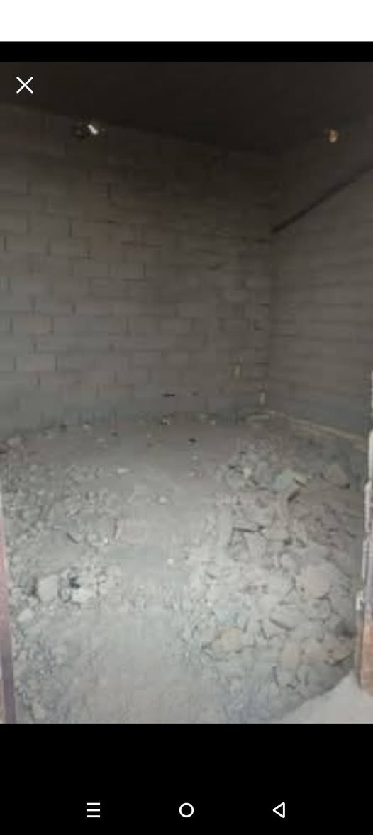 سلام عليكم عندي هيكل للبيع مساحه 100 متر عنوان حي بساتين حي سلام قرب جامع يمام لمهدي 
لستفسار على هاذ رقم 0774 296 1750 الفارس, صلاح الدين
